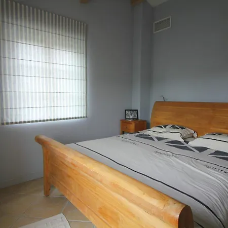 וילה Luxurious In With Private Terrace גאסה